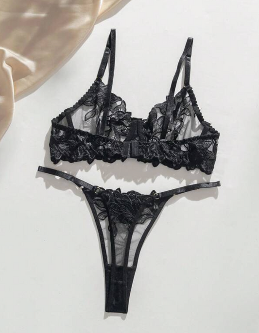 Set de lencería: Black Floral Fantasy