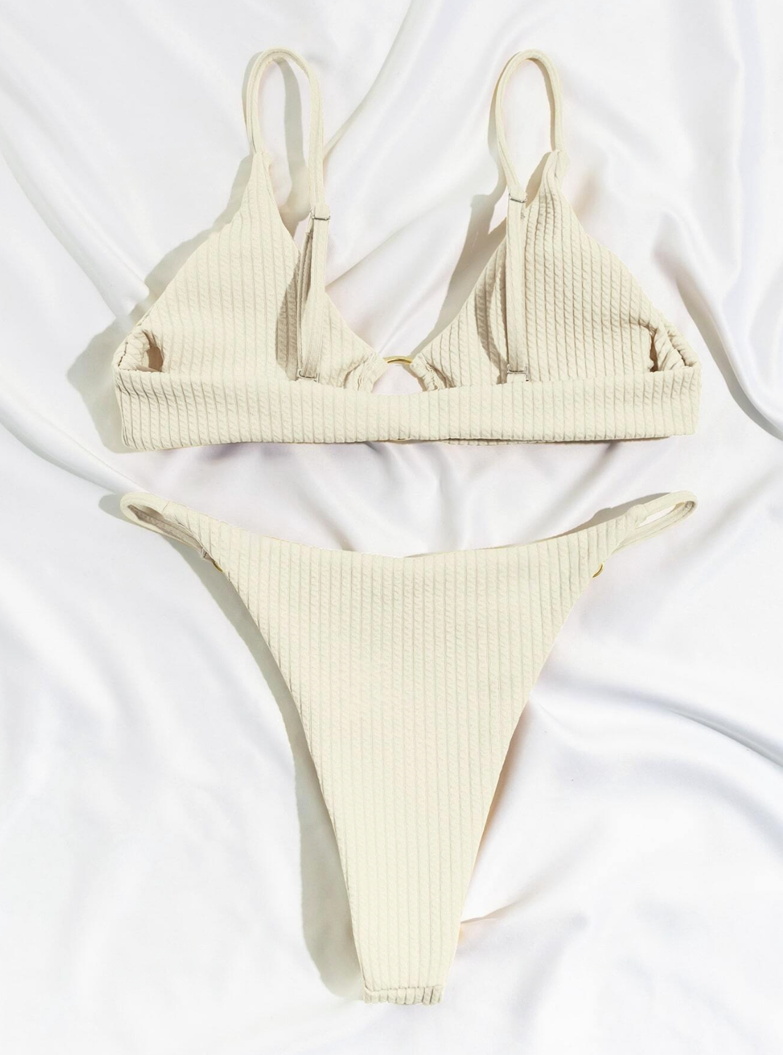 Sunset Beige: Bikini 2 piezas con aro de canalé de pierna alta