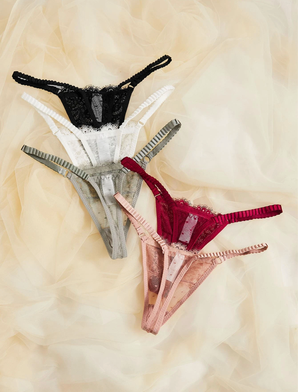 Tanga con encaje floral 5 piezas