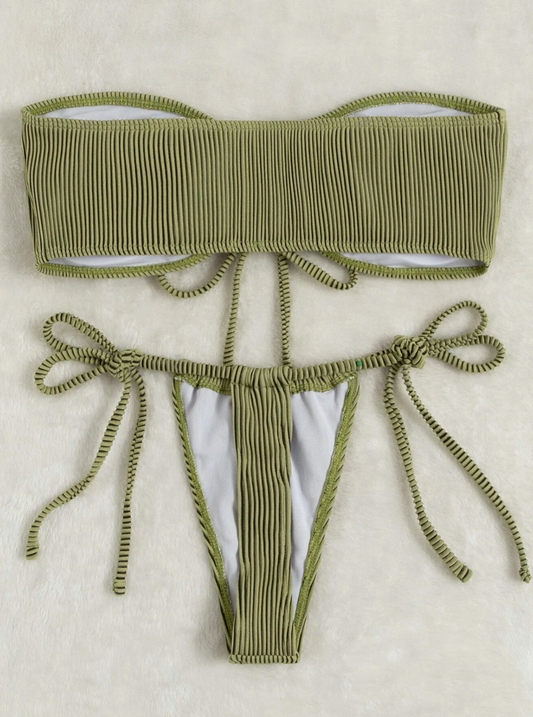 Emerald Bliss: Bikini 2 piezas acanalado straples con bottom de tanga