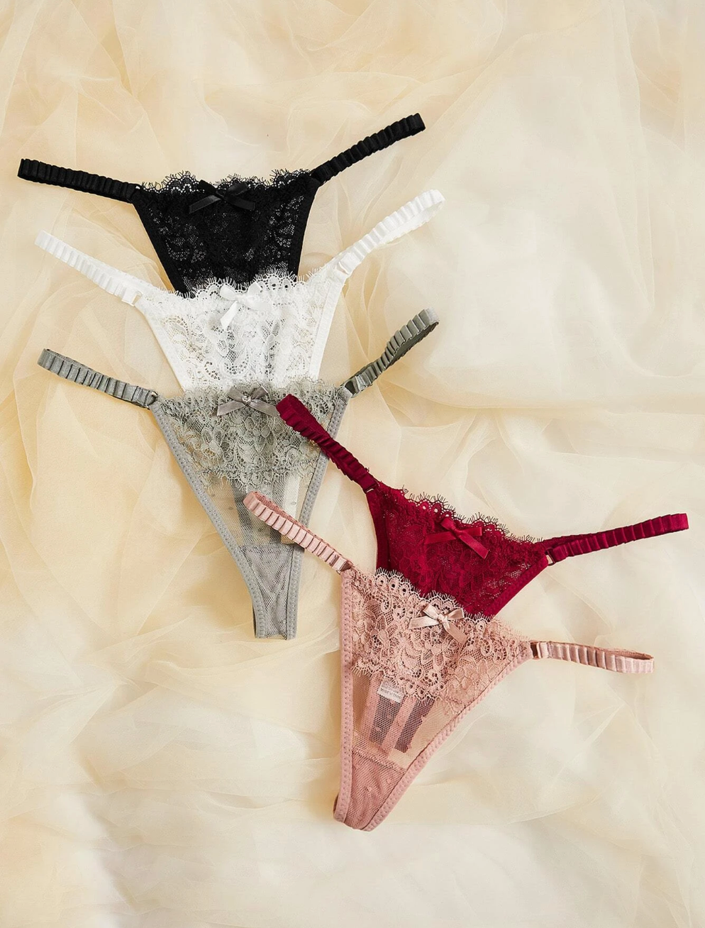 Tanga con encaje floral 5 piezas