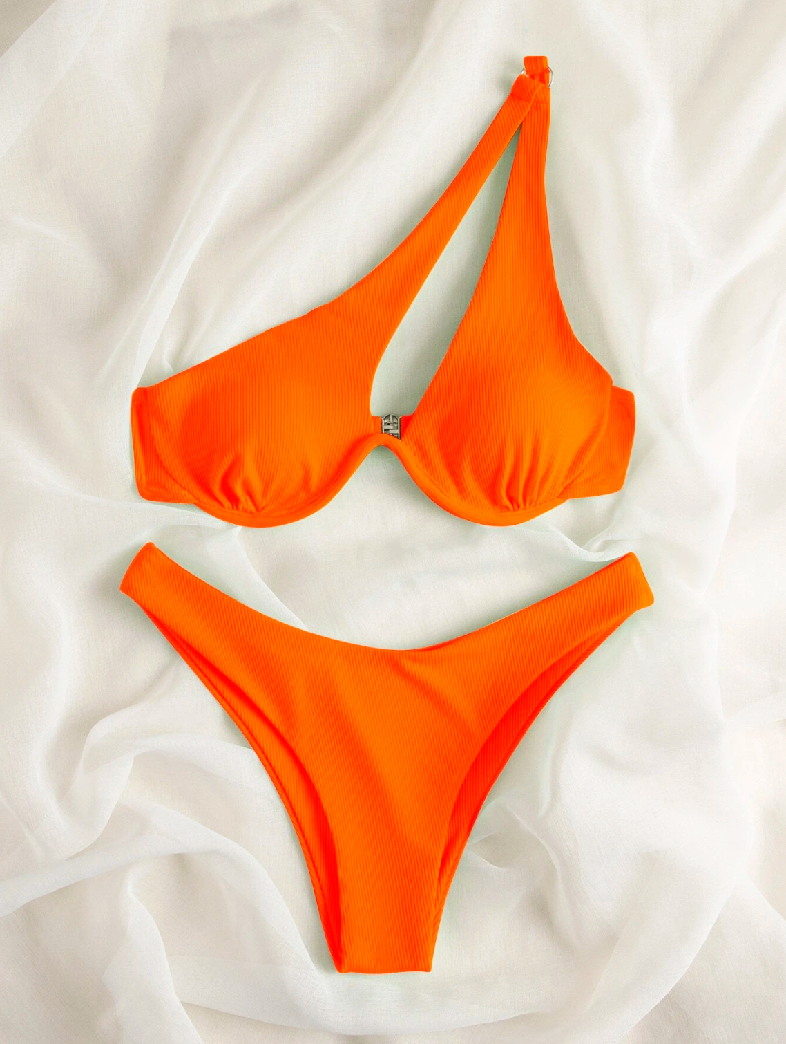 Orange Crush: Bikini 2 piezas de canalé con ballena de un hombro color naranja