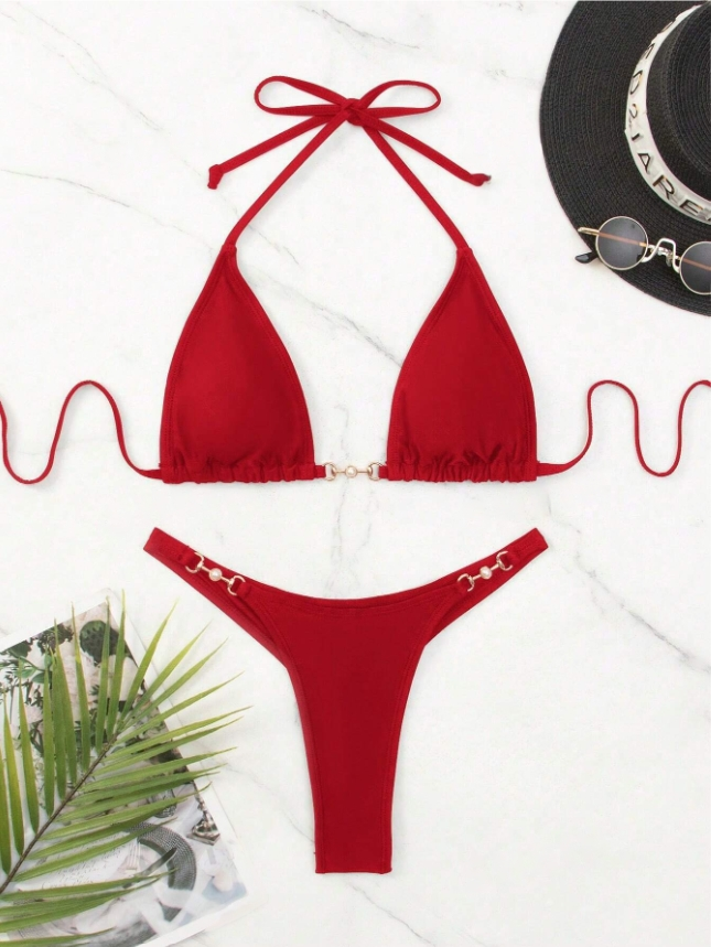Red Passion: Bikini 2 piezas Halter con Detalles Elegantes color rojo