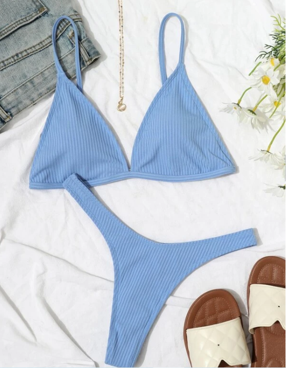 SkyKiss : Bikini 2 piezas, corte alto de canalé color celeste