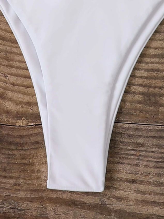 Classic Chic: Bikini 2 piezas corte alto