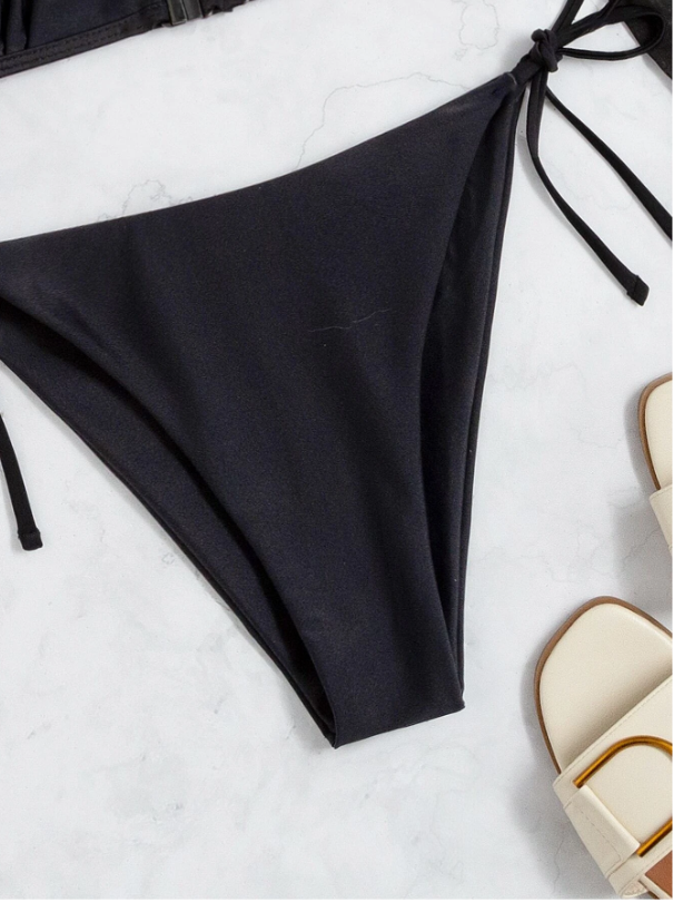 ShadowLuxe: Bikini manga larga con cordón lateral color negro
