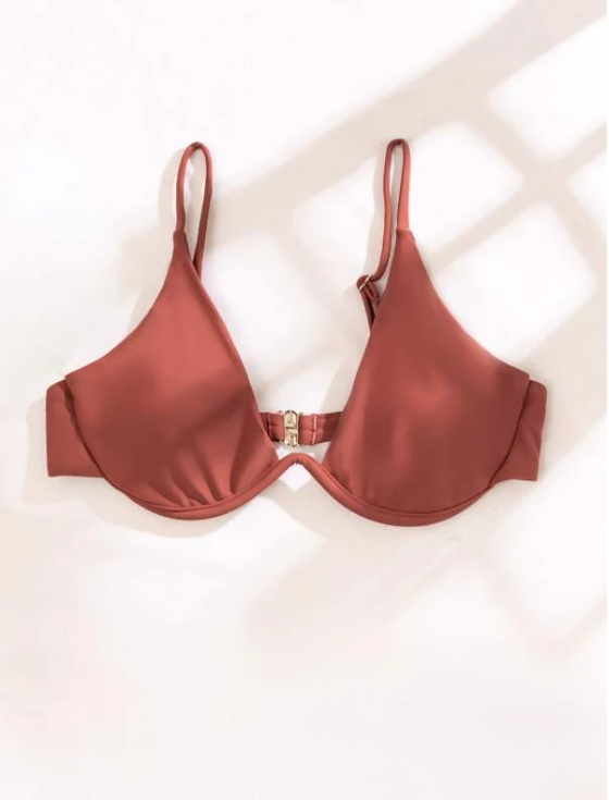 Top de bikini con ballena