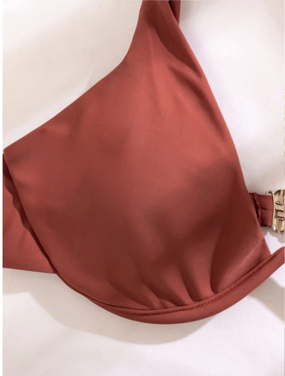 Top de bikini con ballena