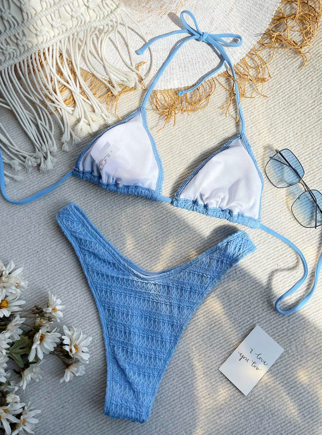 Breezy Sky: Bikini 2 piezas triángulo halter smocked con textura