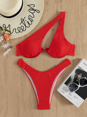 Scarlet Sunset: Bikini 2 piezas de un hombro con textura color rojo