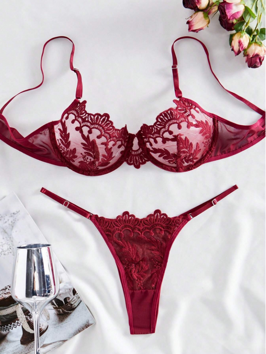Set de Lencería Floral: Pure Desire
