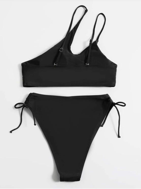 MidnightKnot: Bikini 2 piezas de un hombro con cordón lateral corte alto