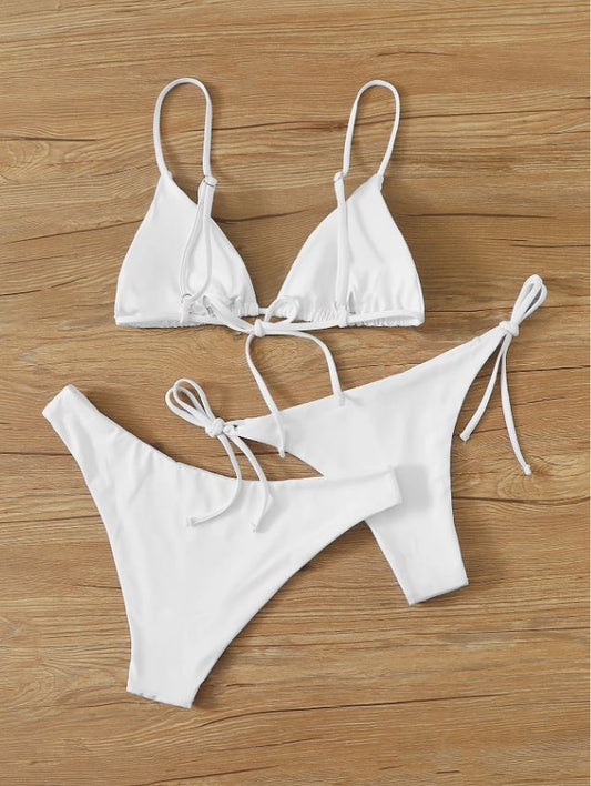 Ivory Temptation: Bikini 3 piezas triangulo, corte alto