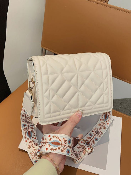 Bolso/ Cartera con diseño geometrico