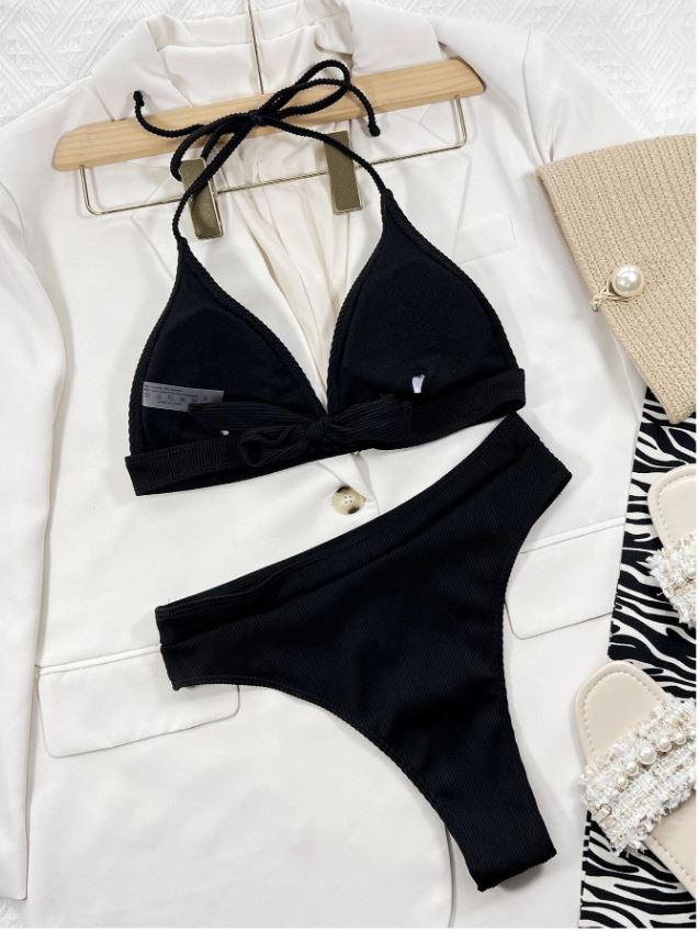 Sleek Noir: Bikini negro canalé de cintura alta